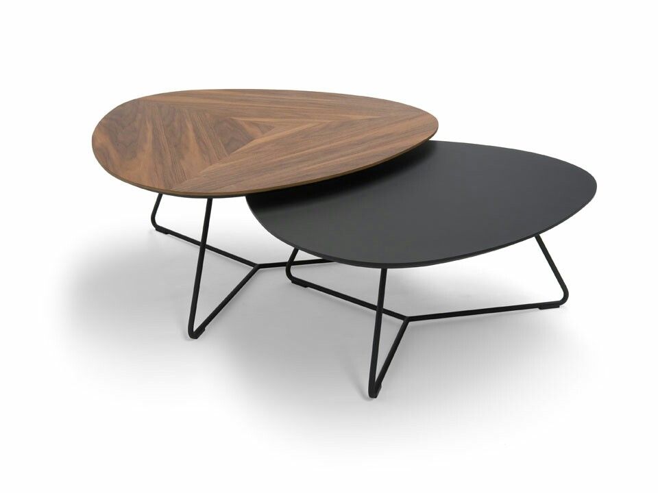 Set de 2 Tables Basses Organiques - Bois Noyer & Noir Mat sur Pieds Métal